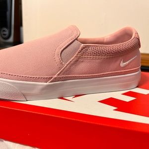 NIB Nike Court Legacy Slip On Shoe